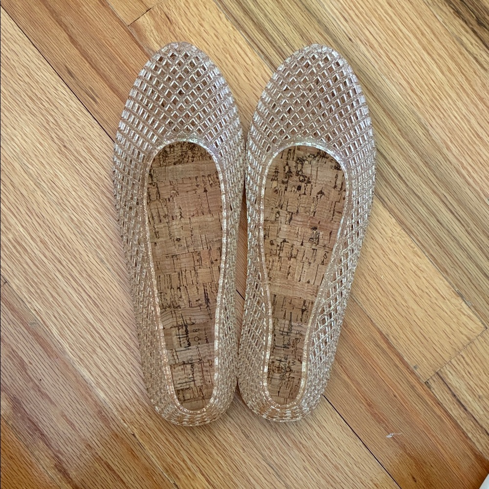 Like new: Nicole Miller jelly flats